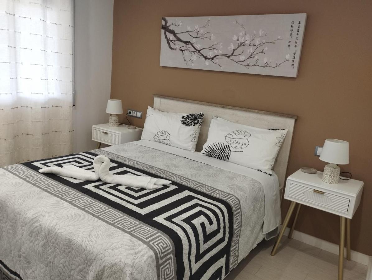 Atico Frente Al Mar Con Parking Para 5 Personas Calafell Exterior photo