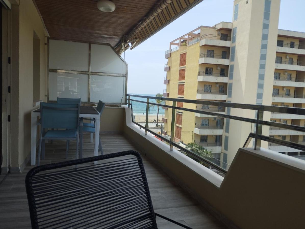 Atico Frente Al Mar Con Parking Para 5 Personas Calafell Exterior photo