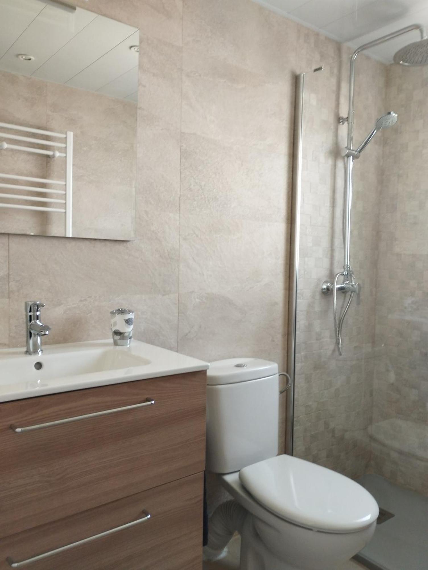 Atico Frente Al Mar Con Parking Para 5 Personas Calafell Exterior photo